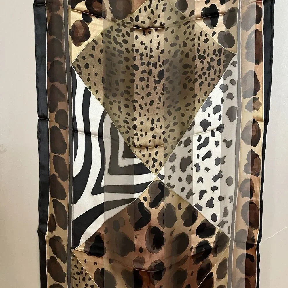 Cynthia MacCollum 100% Silk Rectangle Geometric‎ Animal Print Scarf Signed 15x57